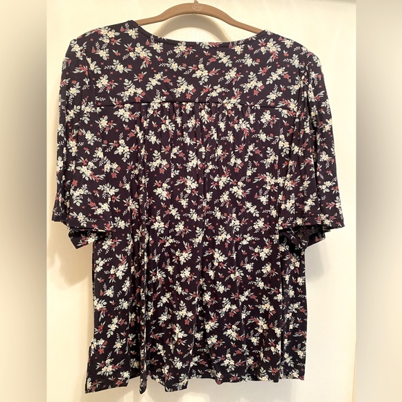 XL LUCKY BRAND FLOWER SHIRT - Picture 2 of 3